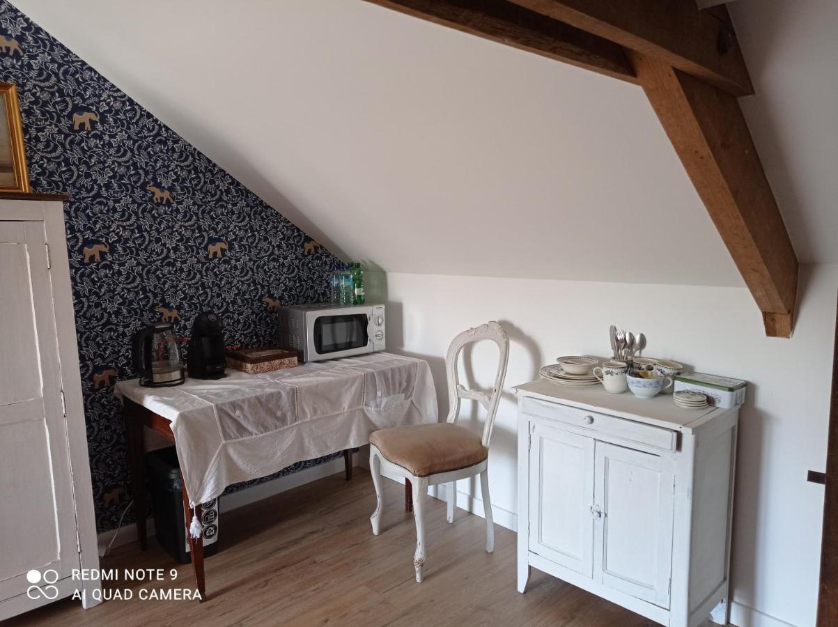 Chez Catherine Apartment Rochefort-en-Terre Bagian luar foto